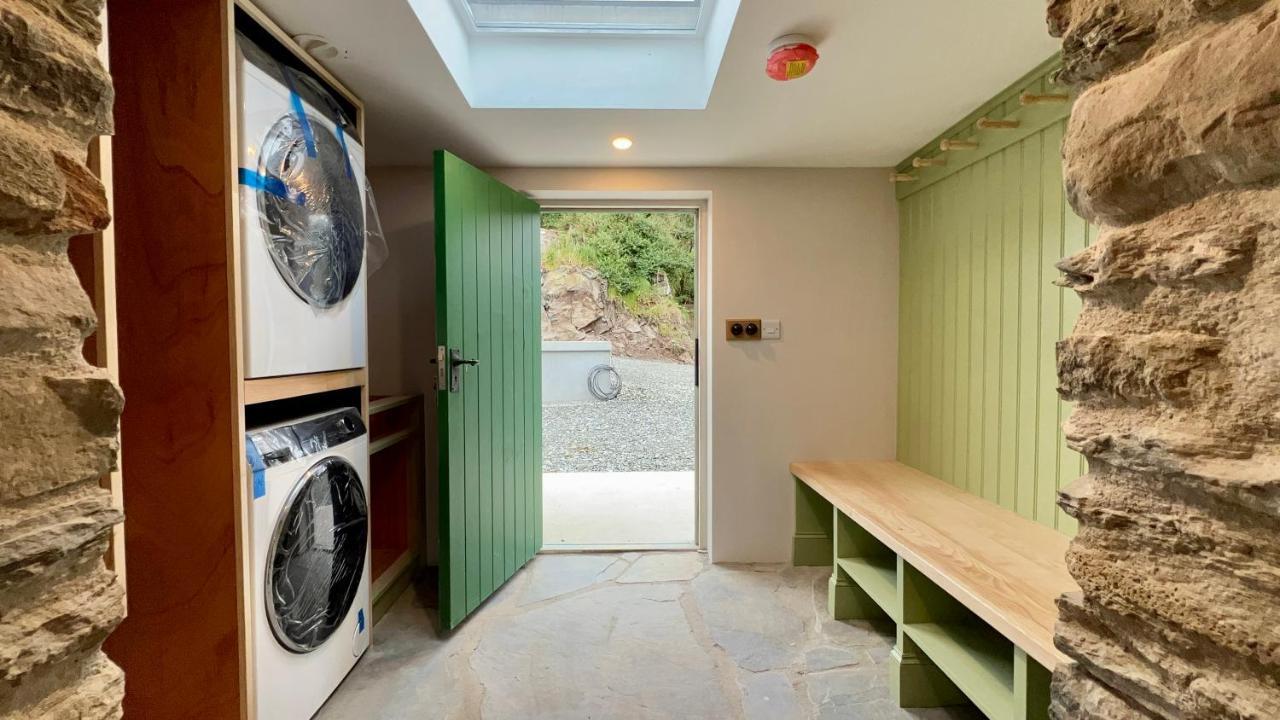 Secluded Thatched Cottage, Near Beaches & Hill Walking Rashenny エクステリア 写真